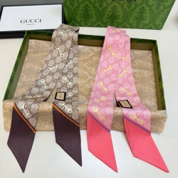 グッチ 馬銜口モチーフ。GGロゴ。ツイリーシルクスカーフ。両面100％シルク 5X86cm
