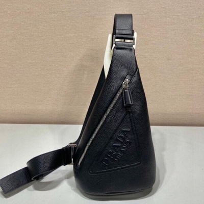 PRADA ウエストバッグ ディアスキンレザー メンズ 17×32×6.5cm