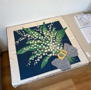 ディオール シルクスカーフ。鈴蘭花束 90X90cm