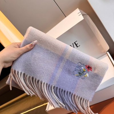 ロエベ めったに見ない優しい色合い。両面配色。カシミヤ 30 x 180cm