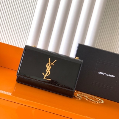 サンローラン ショルダーバッグ ケイト 20×12.5×5cm