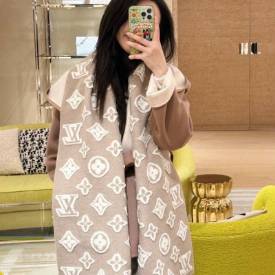 ルイ ヴィトン 3Dスカーフ 200 x 34cm