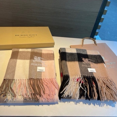 バーバリー クラシックチェックスカーフ 70x200cm