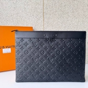 LOUIS VUITTON ディスカバリー ポシェット モノグラム シャドウ レザー メンズ 34×25×2cm