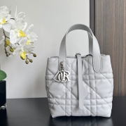 ディオール ハンドバッグ トゥジュール 16×12×18cm