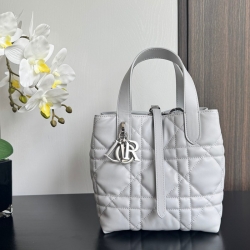 ディオール ハンドバッグ トゥジュール 16×12×18cm