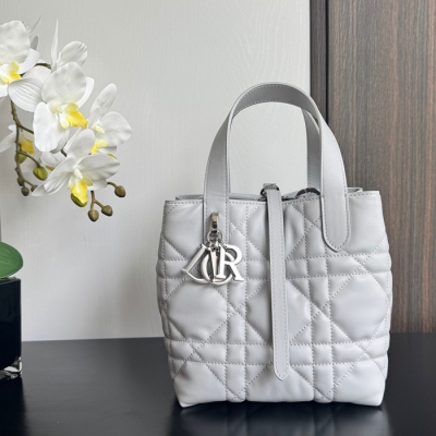 ディオール ハンドバッグ トゥジュール 16×12×18cm