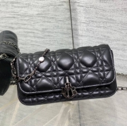 ディオール ショルダーバッグ 18.5×10×4cm