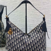 ディオール ハンドバッグ ヴォヤージュ 34×13×22cm