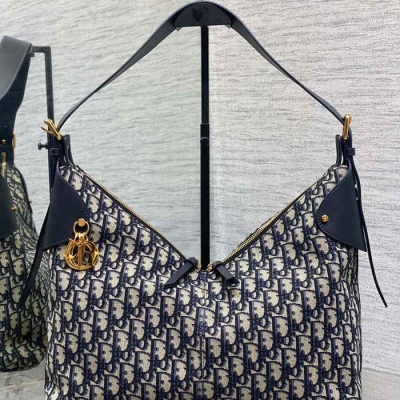 ディオール ハンドバッグ ヴォヤージュ 34×13×22cm