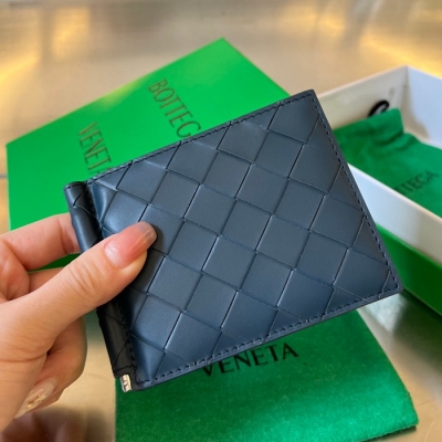 BOTTEGA VENETA イントレチャート ドル札入れ ユニセックス 11.5×9×0.5cm