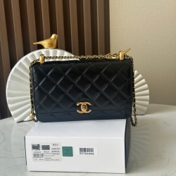 シャネル ショルダーバッグ 12.3×19.2×3.5cm