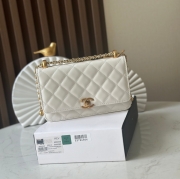 シャネル ショルダーバッグ 12.3×19.2×3.5cm