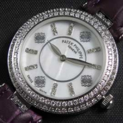 PATEK PHILIPPE カラトラバ クォーツ搭載 精巧仕上げ