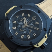 HUBLOT キングパワー クォーツ搭載 クロノグラフ 日付表示 機能性抜群