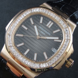 PATEK PHILIPPE ノーチラス グレーストライプ文字盤 24時間受付