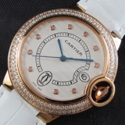 CARTIER バロンブルー ベゼル全面ダイヤ レディース腕時計