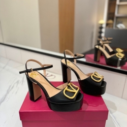 【VALENTINO】2026サンダルレディース