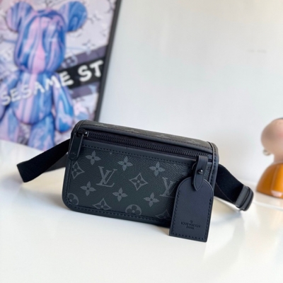 LOUIS VUITTON ボスフォア ミニ ショルダーバッグ メンズ 19×12×7cm