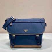PRADA メッセンジャーバッグ リサイクルナイロン スエード メンズ 34×29.5×14.5cm