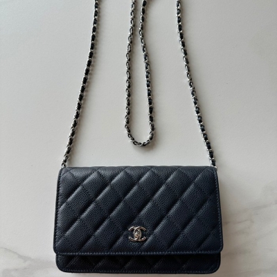 シャネル ショルダーバッグ 19×12×3cm