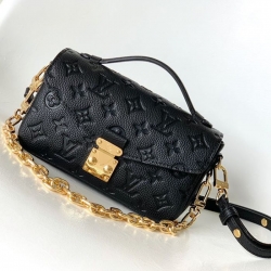 LV ショルダーバッグ ポシェットメティス 21.5×13.5×6cm