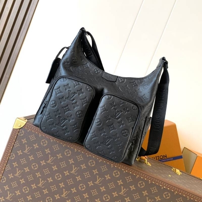 LOUIS VUITTON ホーボー カーゴ モノグラムシャドウ レザー メンズ 34.5×27×19.7cm