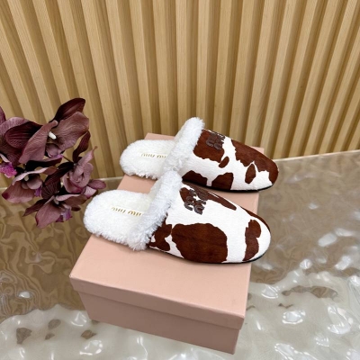 【MIUMIU】2026新作ファームーレスリッポンレディース