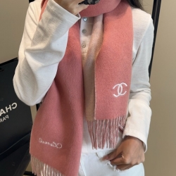 シャネル めったに見ない優しい色合い 35 x 180cm