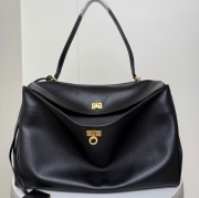 バレンシアガ ショルダーバッグ ロデオ 40×30×13cm