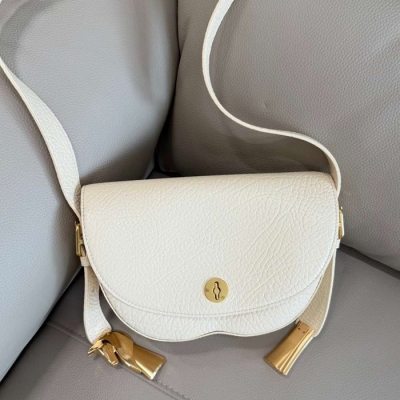 バーバリー ショルダーバッグ チェス 25×6.5×17.5cm