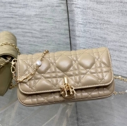 ディオール ショルダーバッグ 18.5×10×4cm