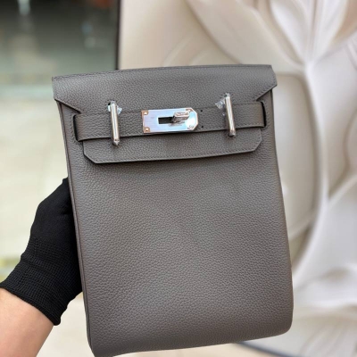 HERMES ハックアドス バックパック スモール ユニセックス 21×27×8cm
