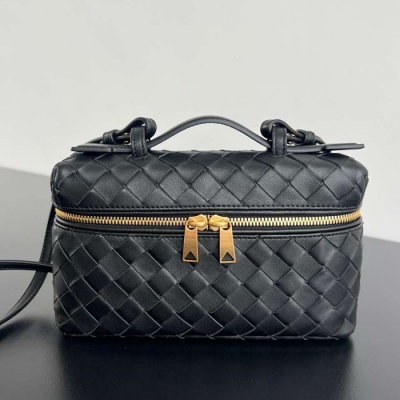 BV ショルダーバッグ レザー ポーチ 化粧ポーチ 22×12.5×5cm