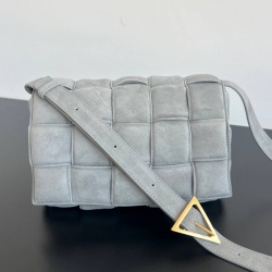 BV ショルダーバッグ スエード ハンドバッグ カセット 25×15×4cm