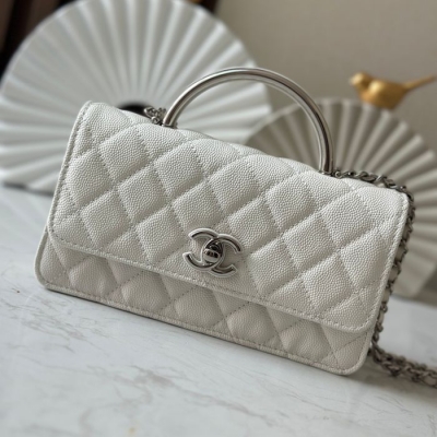 シャネル ショルダーバッグ 11×18.5×6cm