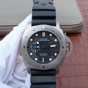 PANERAI PAM01305 NOOB V9 ルミノール1950 サブマーシブル 3デイズ チタニオ 日付