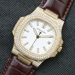 PATEK PHILIPPE ノーチラス Cal.324SC搭載 自動巻き