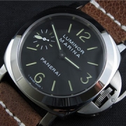 PANERAI PAM00111 ルミノール マリーナ 9時位置永久秒針 毎月売り切れ