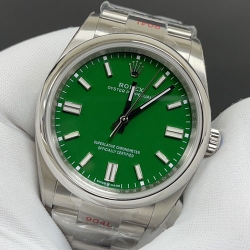 ROLEX M126000 オイスターパーペチュアル 36mm グリーン 自信魅力