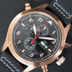 IWC パイロット クロノ スピットファイア クォーツ搭載