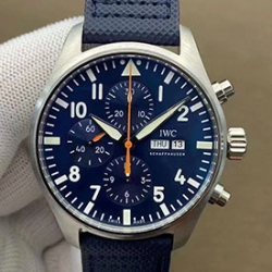 IWC パイロット クロノグラフ IW377729 ブルーリーダー限定