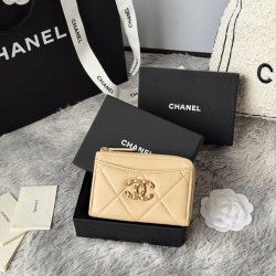 CHANEL ジッピーカードケース ラムスキン レディース 13×9×2cm