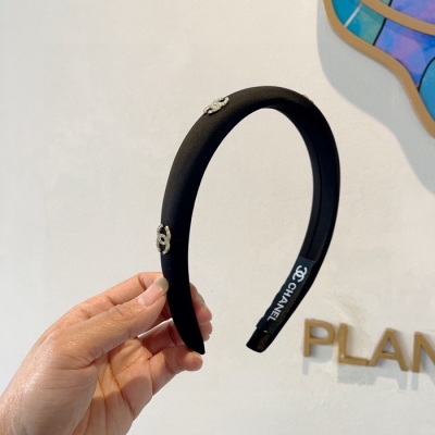 シャネル スタイル ヘアバンド レター