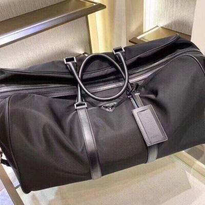 PRADA トラベルバッグ リサイクルナイロン サフィアーノ メンズ 55×33×27cm