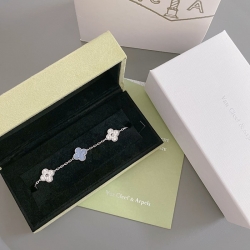 ヴァン クリーフ＆アーペル スタイル ブレスレット