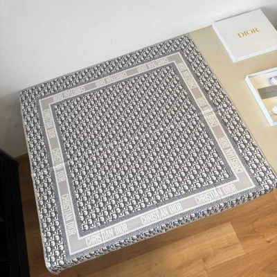 ディオール クラシックプリントスカーフ 90x90cm