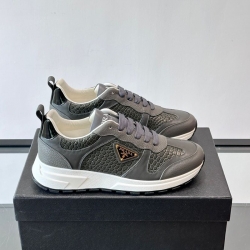 プラダ メンズ スニーカー 39-44