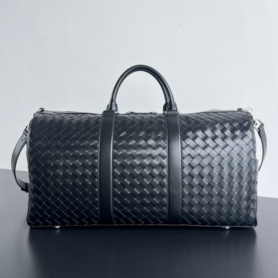 BOTTEGA VENETA イントレチャート レザー ウィークエンドバッグ メンズ 55×29×24cm