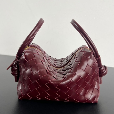 BV ショルダーバッグ レザー ハンドバッグ ループ 19×12×9cm